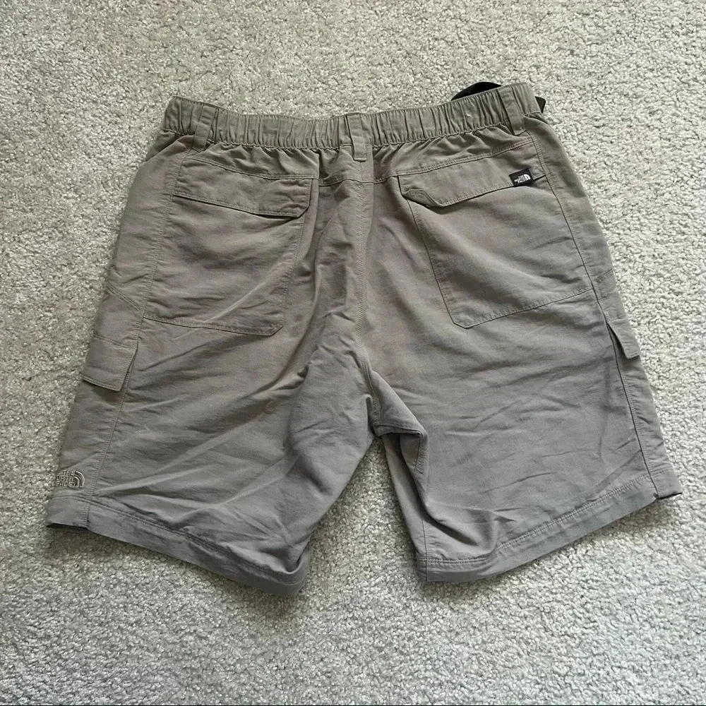 The North Face Paramount Peak Convertible Shorts Tan Men’s Size XL Style# AJFB